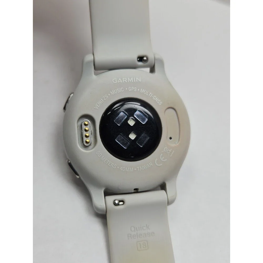 Garmin Venu 2S Smartwatch 40mm GPS Music Multi GNSS AMOLED Silver W/ Charger